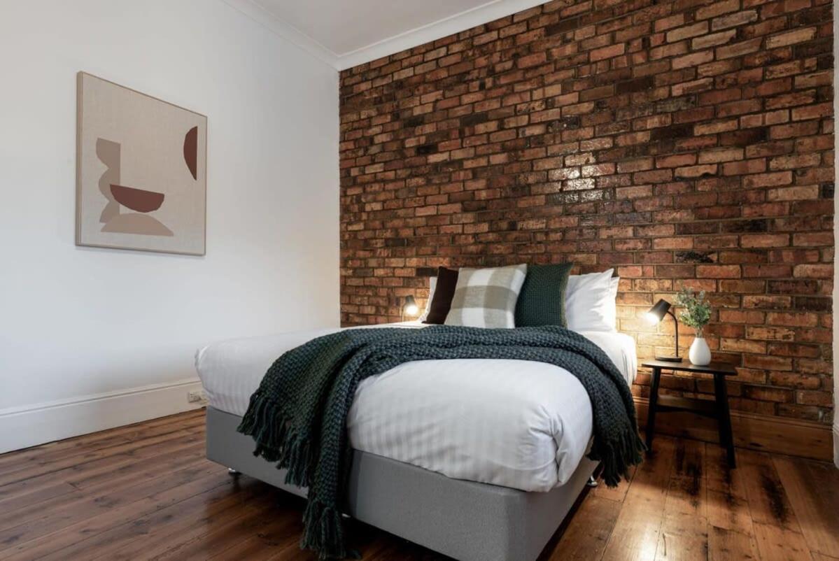 Holiday home Charming Near The With Parking Launceston