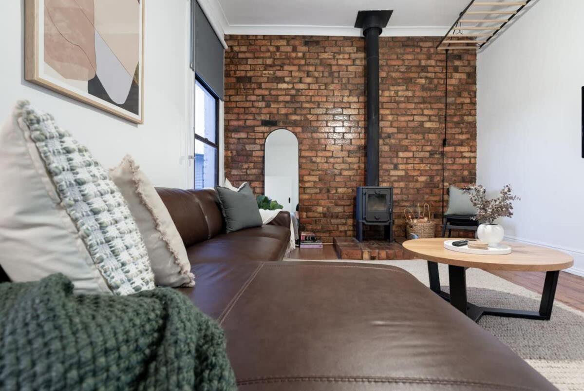 Holiday home Charming Near The With Parking Launceston